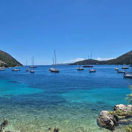 Eptanisa Lejlighedshotel 3*