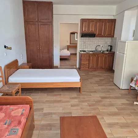 Eptanisa Hotel de apartamente Mikros Gialos