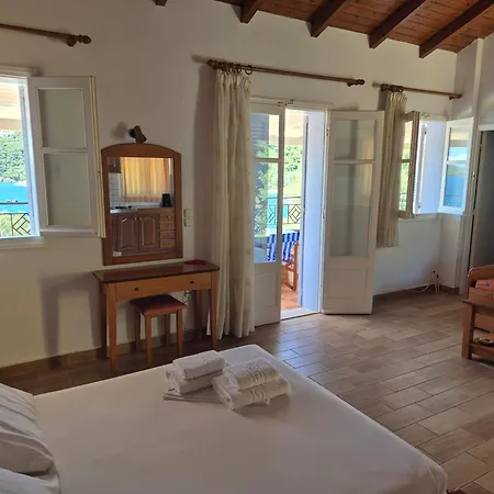 Eptanisa Hotel de apartamente Mikros Gialos