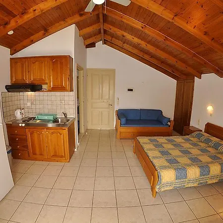 Eptanisa Hotel de apartamente Mikros Gialos