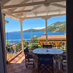 Hotel apartamentowy Eptanisa