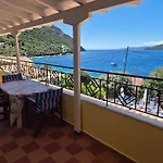 Hotel apartamentowy Eptanisa Mikros Gialos