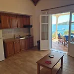 Eptanisa 3* Mikros Gialos