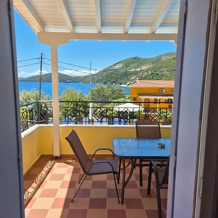 Eptanisa 3* Mikros Gialos