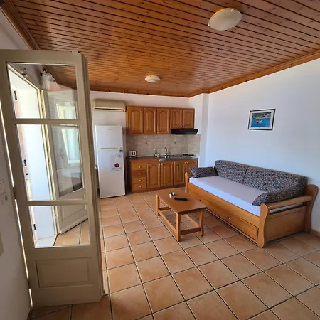 Eptanisa Hotel apartamentowy Mikros Gialos
