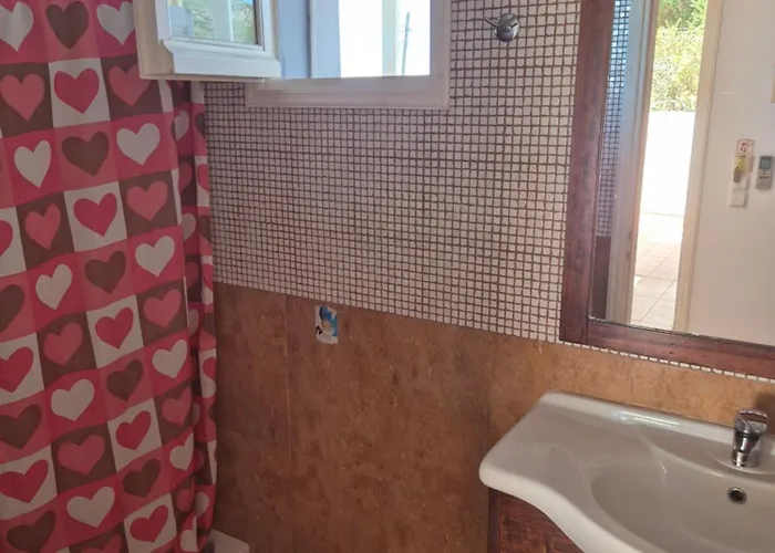 Apart-hotel Eptanisa 3*