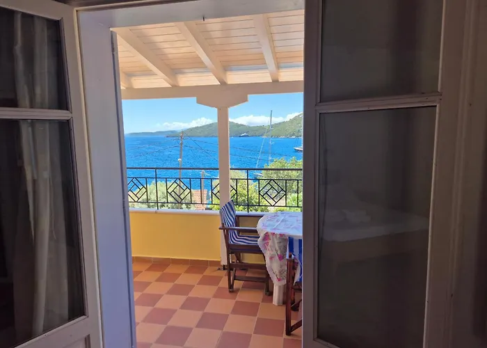 Apart-hotel Eptanisa Mikros Gialos