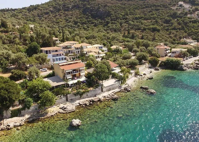 Eptanisa 3* Mikros Gialos