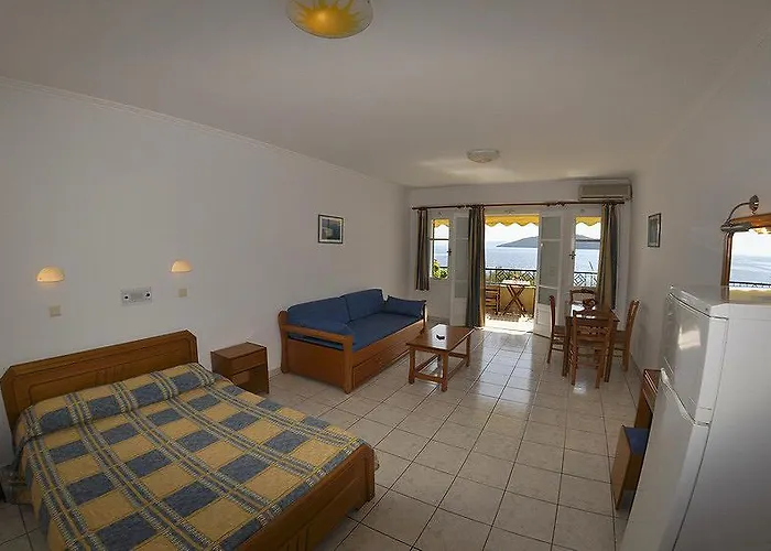 Apart-hotel Eptanisa 3*