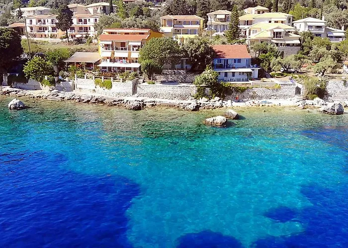 Eptanisa 3* Mikros Gialos